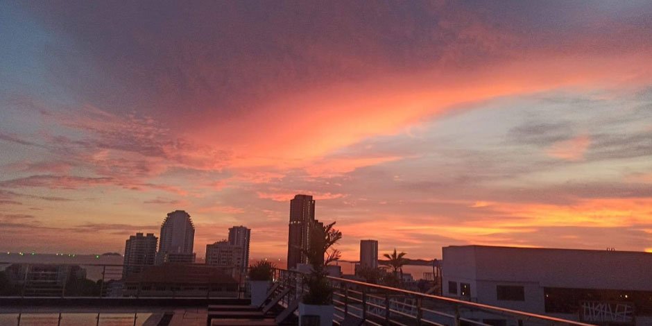 Collecting Sunsets in the Heart of Strange Cities