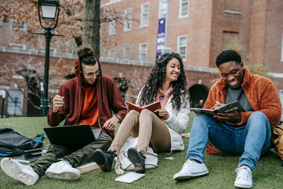 How to Budget for Student Life in Montreal Without Stress?