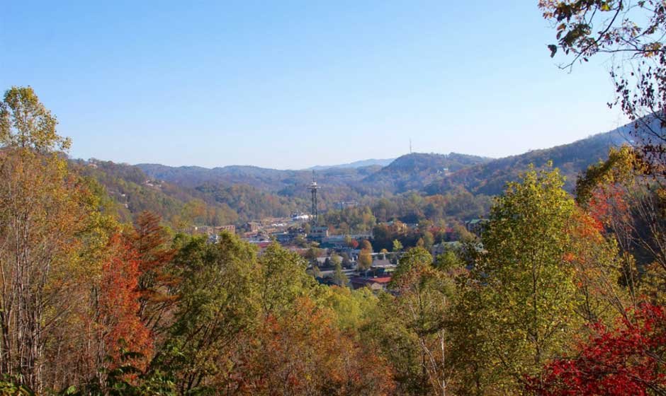 10 Ways to Travel with a Big Group Without the Chaos