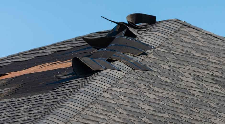 Top-Signs-It’s-Time-to-Replace-Your-Roof-with-Metal