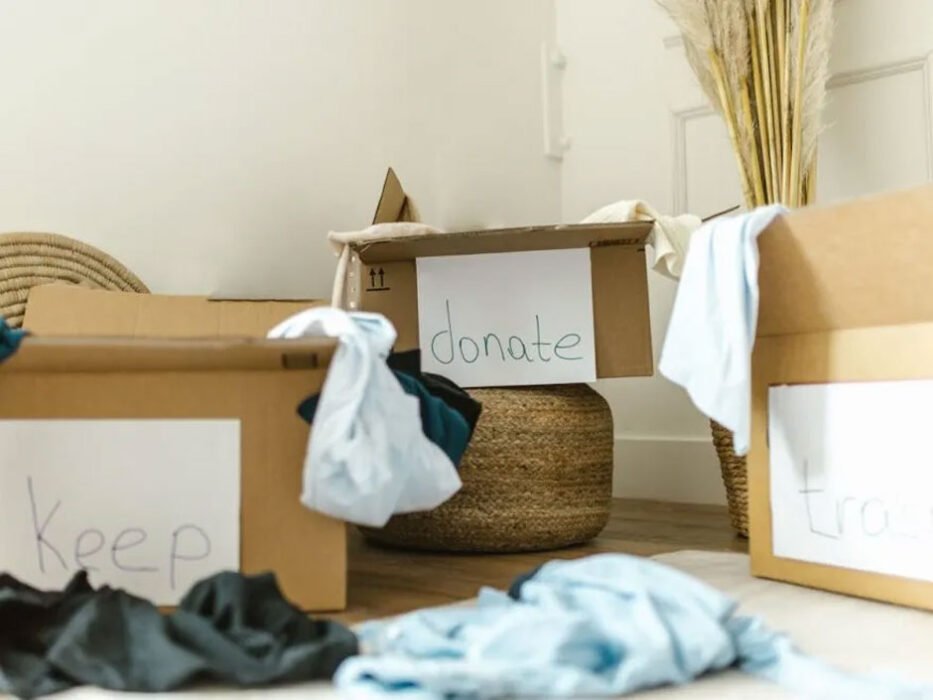 From Cluttered to Conscious