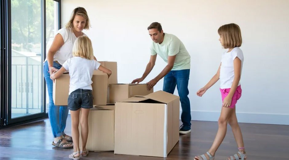 How-Moving-Companies-Manage-Large-Family-Relocations