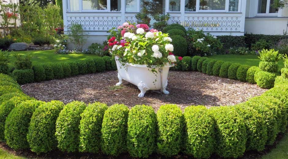 How to Integrate Planters into Modern Home Designs