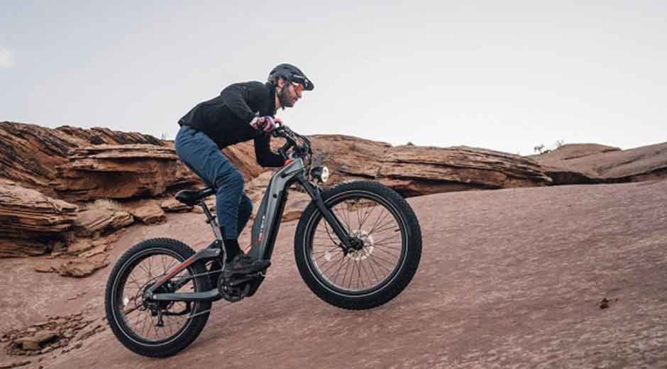 The-Best-Canadian-Trails-for-Weekend-Bike-and-Hike-Combos