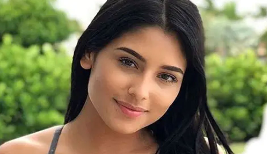 The Rise of Mia Francis: A Social Media Phenomenon and Influencer