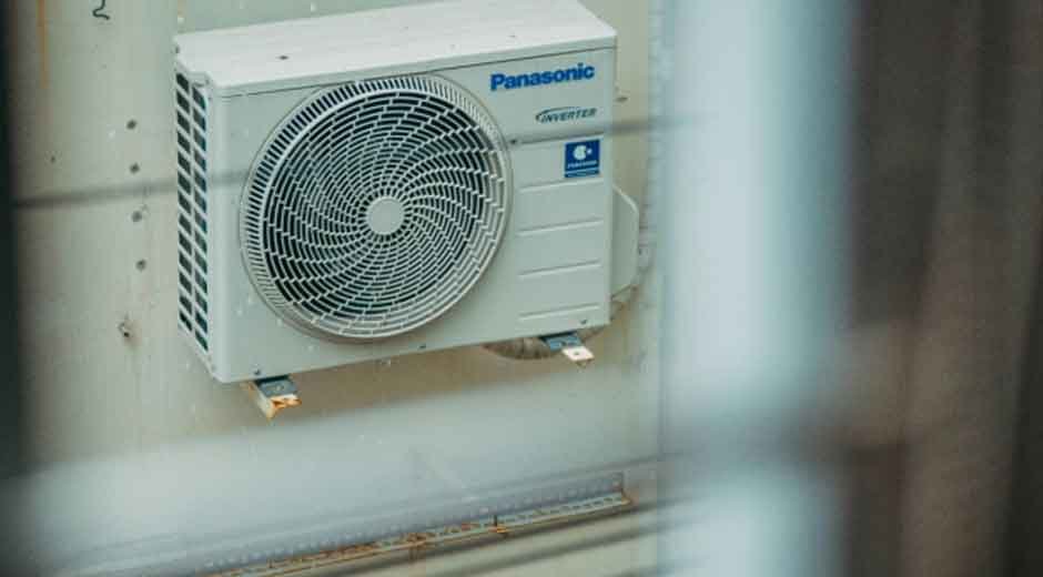 5 Ways to Make Your Home More Energy-Efficient This Winter