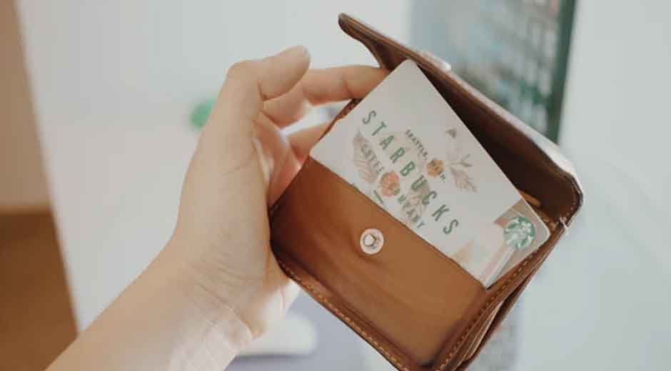 How Companies Use Gift Cards to Boost Loyalty