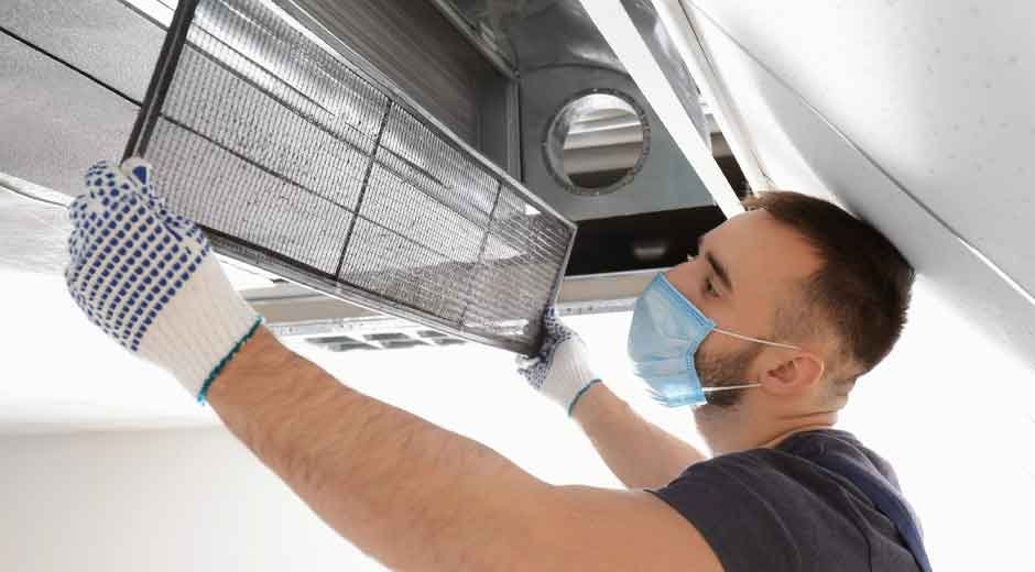 The-Importance-of-Duct-Cleaning-in-HVAC-Maintenance