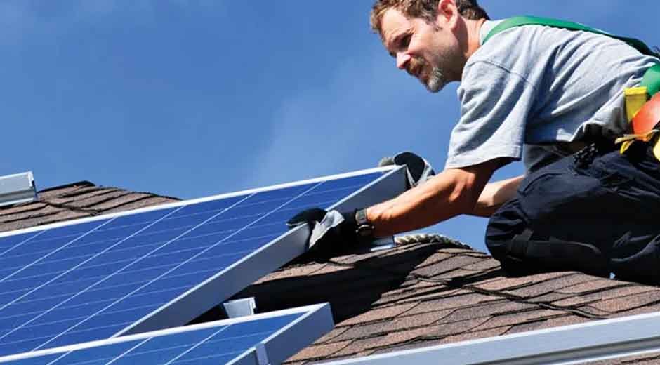Top Reasons to Consider Solar Roofing Before Your Next Renovation