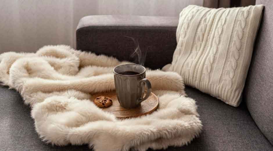 Seasonal-Switching-How-to-Refresh-Your-Home-Textiles-for-Winter-Using-Sustainable-Materials