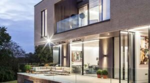 Benefits-of-Glass-Balustrades-for-Modern-Homes-and-Offices