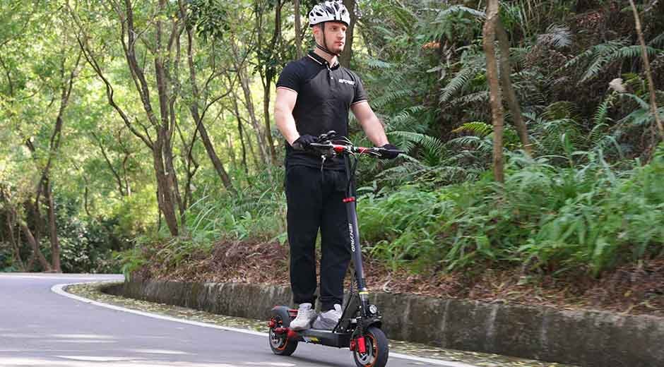 How Long Do Electric Scooters Last & How Long Do They Take to Charge?