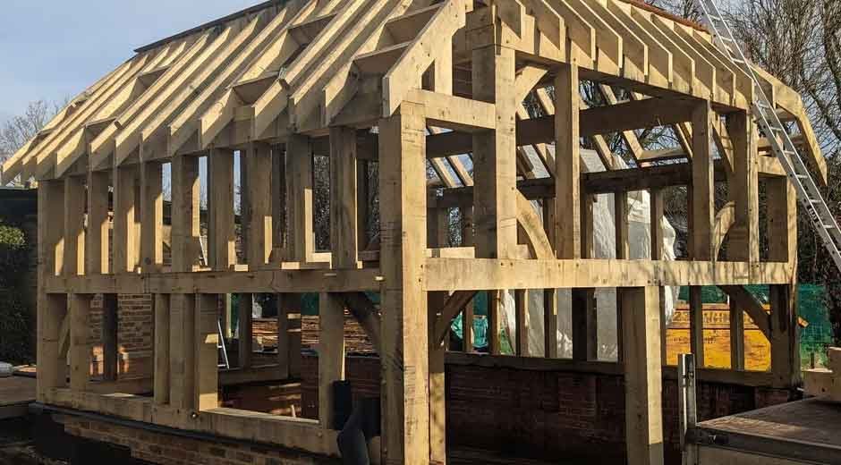 Top Varieties of Oak Beams and Planks Delivered by Leading Timber Specialists