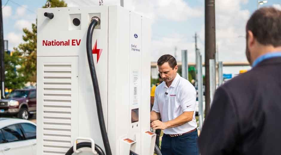 What Retail Owners Gain from Level 3 EV Charging Partnerships