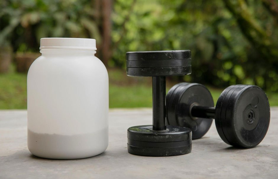 Whey Concentrate vs Whey Isolate: Pros and Cons Explained