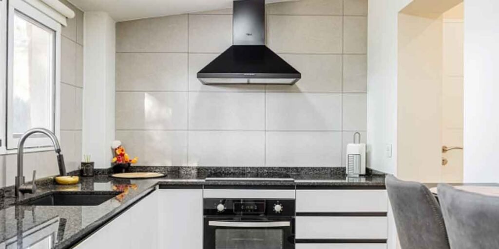 Creating A Minimal Home That Supports The Planet: An Essential Guide