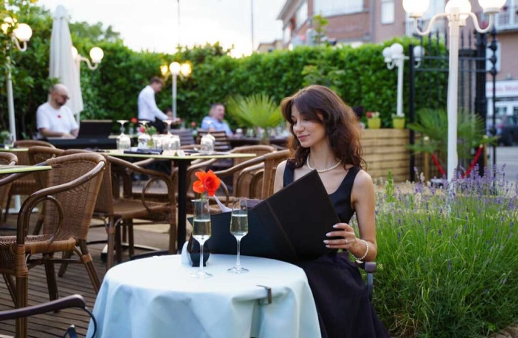 Hidden Dining Gems: Restaurants To Try in Emirates Hills