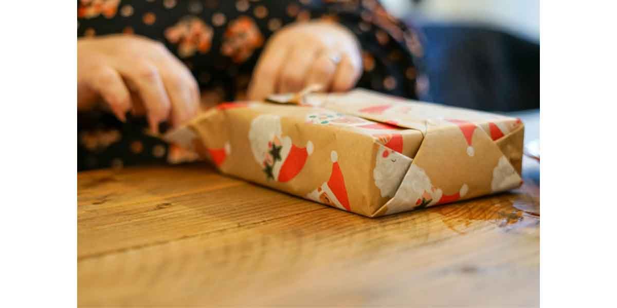 How-Thoughtful-Gifts-Reflect-Our-Values