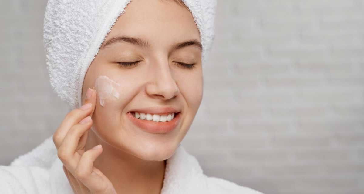 Is-face-moisturiser-the-same-as-a-cream-or-lotion