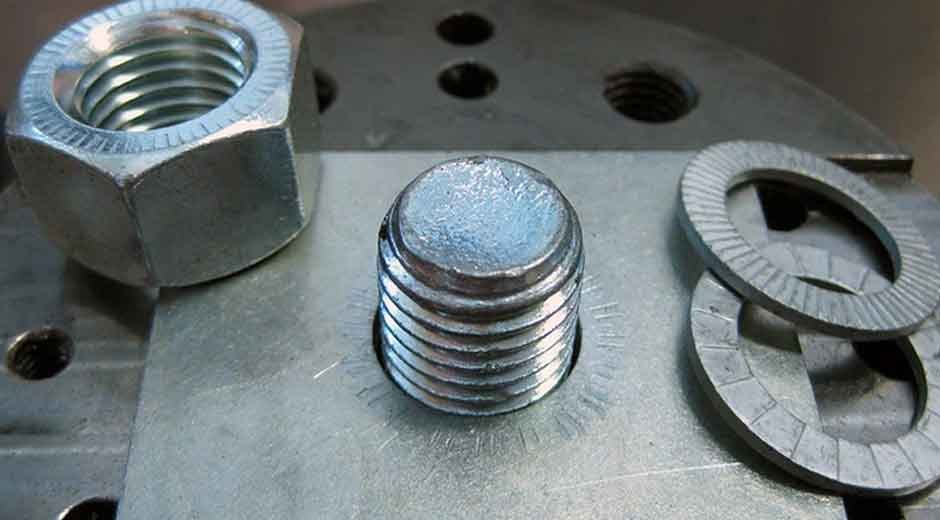 Key-Points-to-Consider-When-Choosing-the-Right-Washer-for-Screw-Size-&-Material