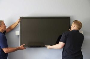 3 Reasons to Use a Specialist Company When You Want To Mount A Television on a Wall