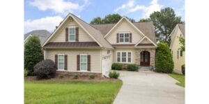 Designing-With-Contrast---Materials-That-Bring-Character-to-the-Outside-of-a-Home