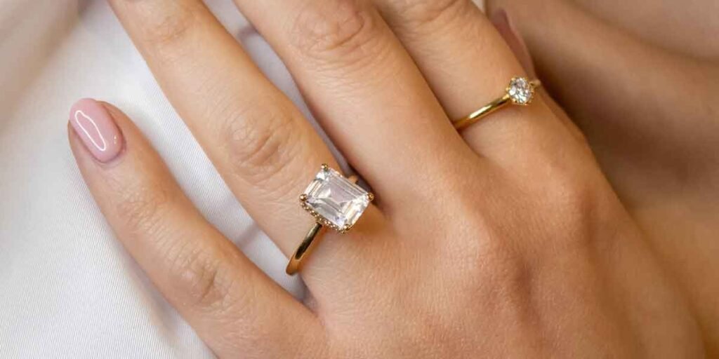 The Subtle Elegance of Emerald Cut Diamond Engagement Rings with Side Stones