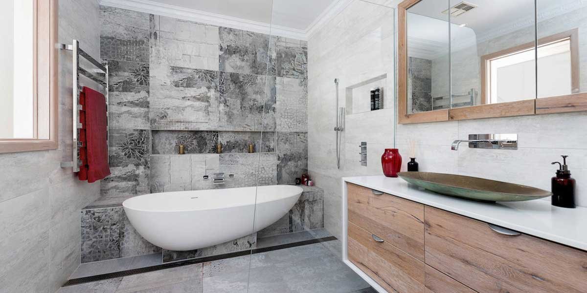 Why a Freestanding Bath Might Be the Right Choice for Your Bathroom Redesign