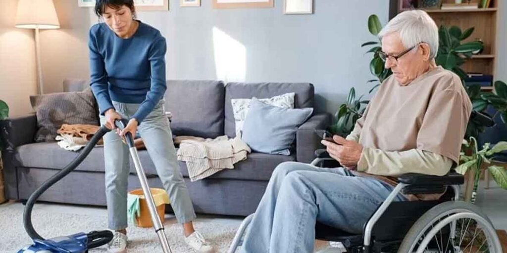 Top Housekeeping Services for Seniors to Maintain a Clean Home