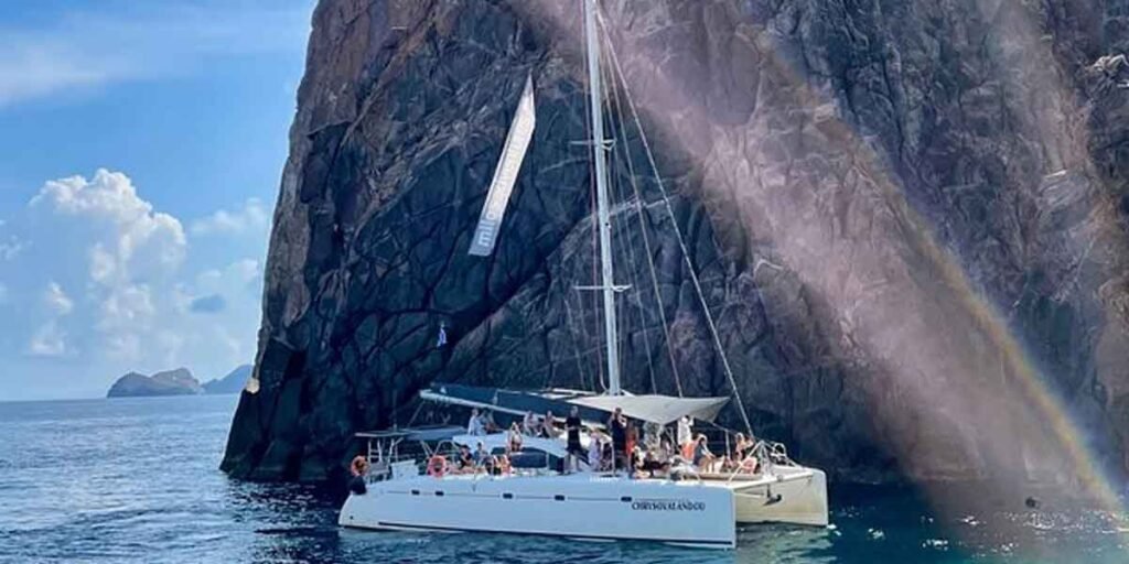 What Makes Afternoon Catamaran Sailing Tours an Unforgettable Experience