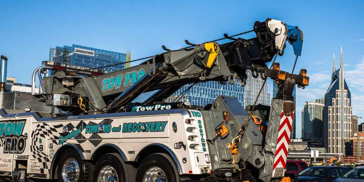 Why Heavy-Duty Towing Requires Specialized Equipment and Expertise