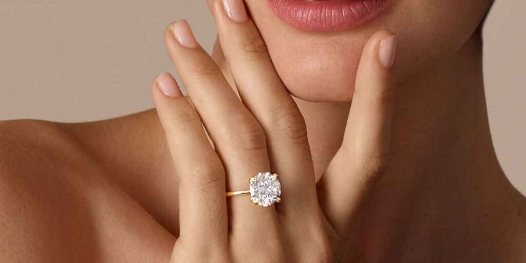 Modern Engagement Trends That Embrace Timeless Style