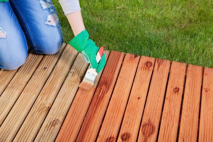 deck-staining-best-practices-prep-stain-choice-and-1
