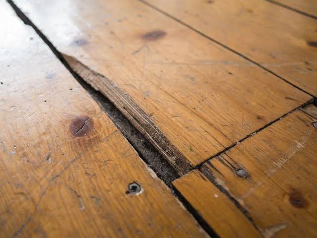 how-to-repair-floor-fix-scratches-water-damage-cra-1
