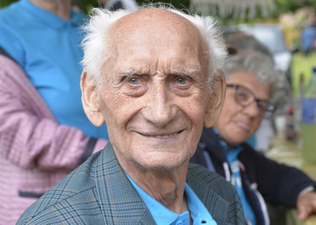 What-You-Need-To-Know-About-Assisted-Living-(1)