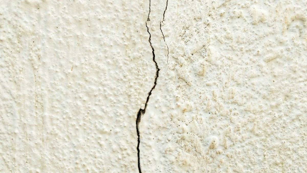 3-reasons-small-cracks-in-auckland-homes-turn-into-1